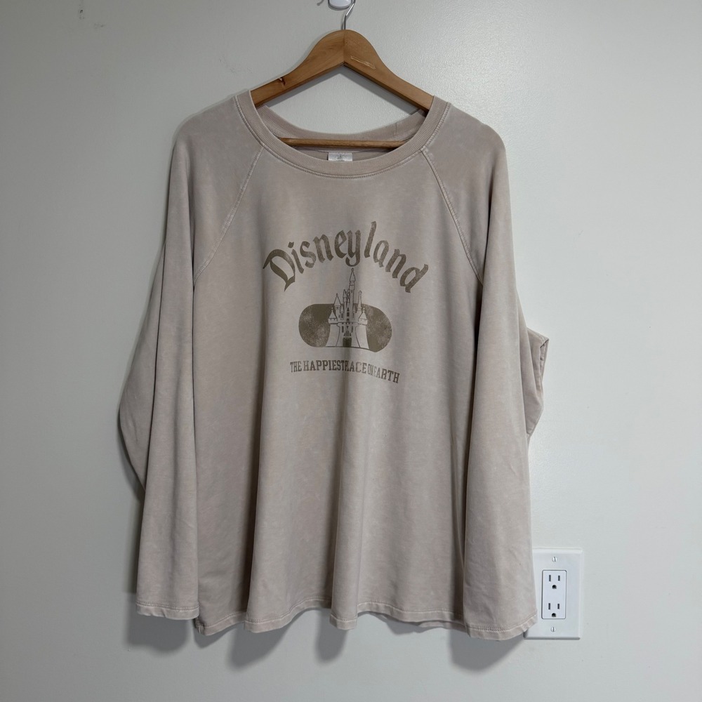 Disney Disneyland Castle Graphic Sweatshirt Womens 1X Beige Raglan Pullover